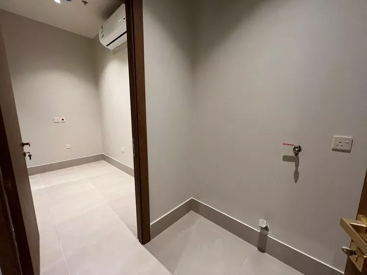 شقة للإيجار في شارع حارثة النجاري, حي الروابي, مدينة الخبر, المنطقة الشرقية صورة 5