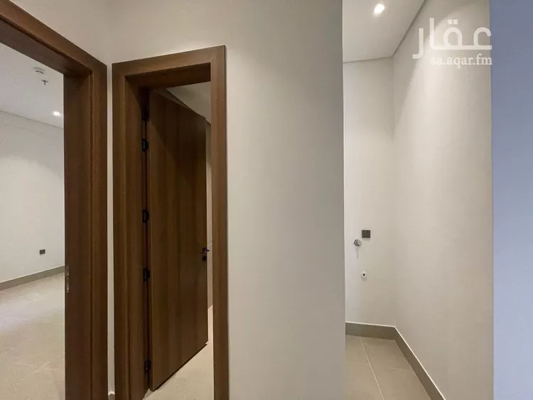 شقة للإيجار في شارع الامير عبدالعزيز ابن فهد ابن عبدالعزيز, حي الحزام الذهبي, مدينة الخبر, المنطقة الشرقية صورة 2