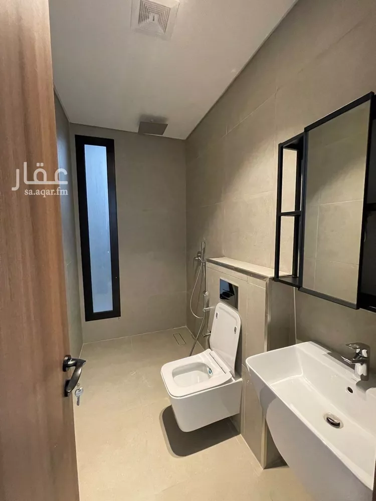 شقة للإيجار في شارع الامير عبدالعزيز ابن فهد ابن عبدالعزيز, حي الحزام الذهبي, مدينة الخبر, المنطقة الشرقية صورة 2