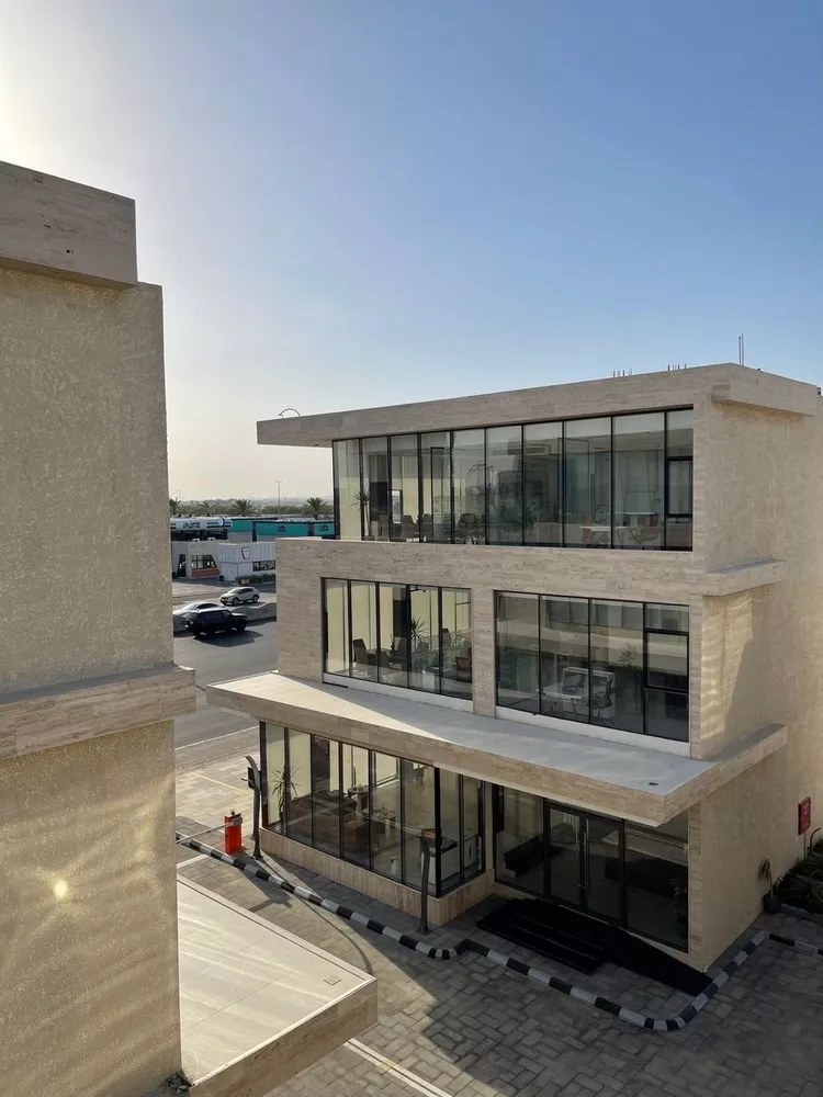 Commercial Office for Rent in Al Khobar Al Khour صورة 2