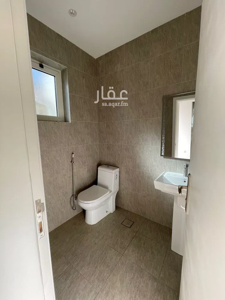 شقة للإيجار في شارع عمرو ابن الاحوص, حي الروابي, مدينة الخبر, المنطقة الشرقية صورة 2