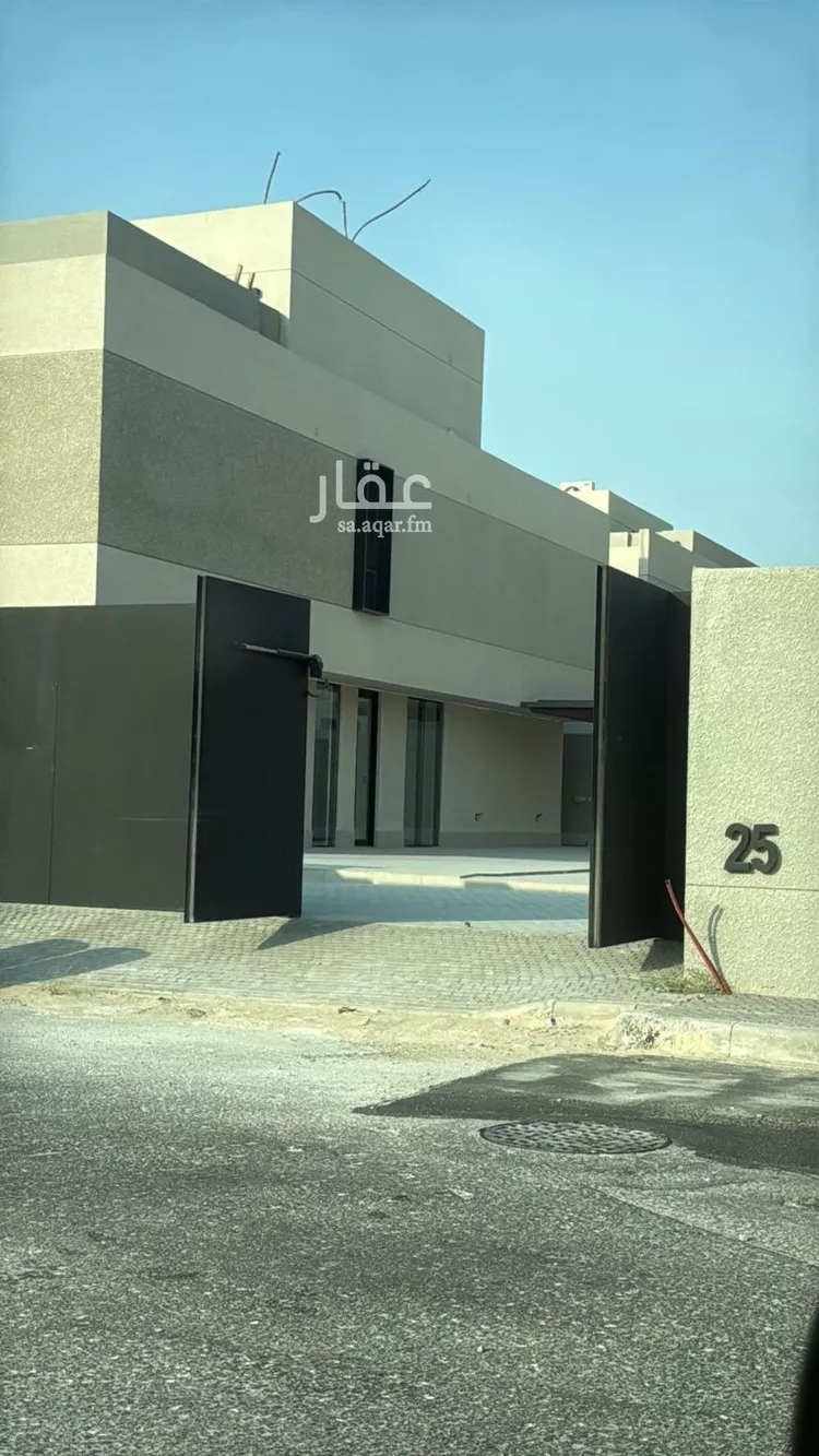 فيلا للبيع في شارع الوطن, حي البحر, مدينة الخبر, المنطقة الشرقية