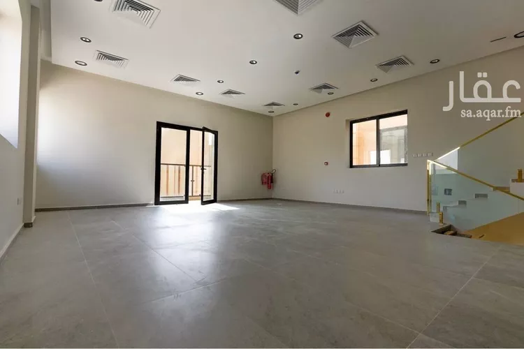 Shop for Rent in Riyadh Al Malqa صورة 2
