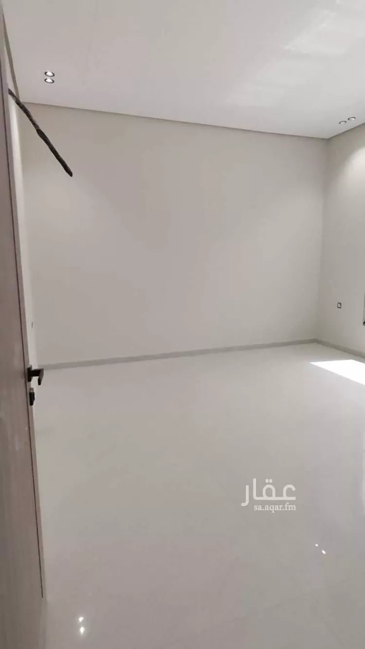 Apartment for Sale in Dammam Ash Shulah 7