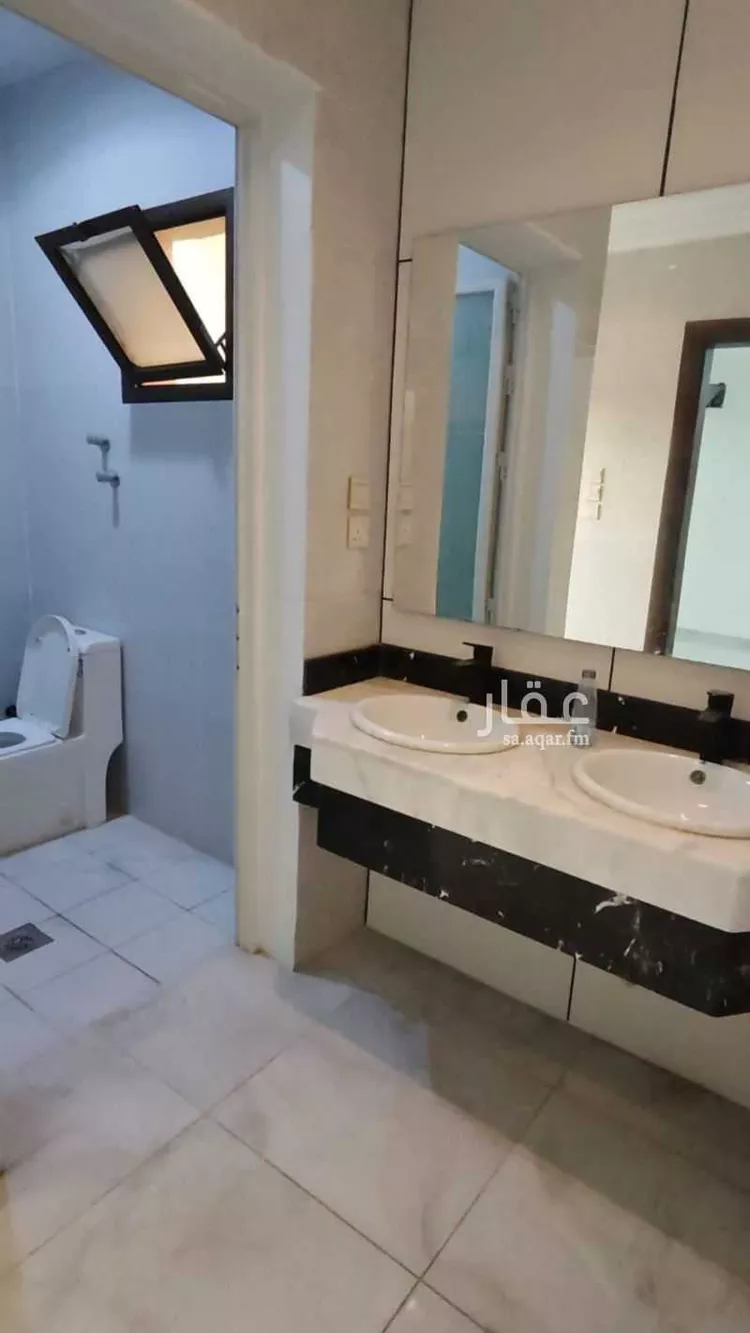 فيلا للبيع في شارع بلال بن سالم, حي ضاحية الملك فهد, مدينة الدمام, المنطقة الشرقية صورة 4
