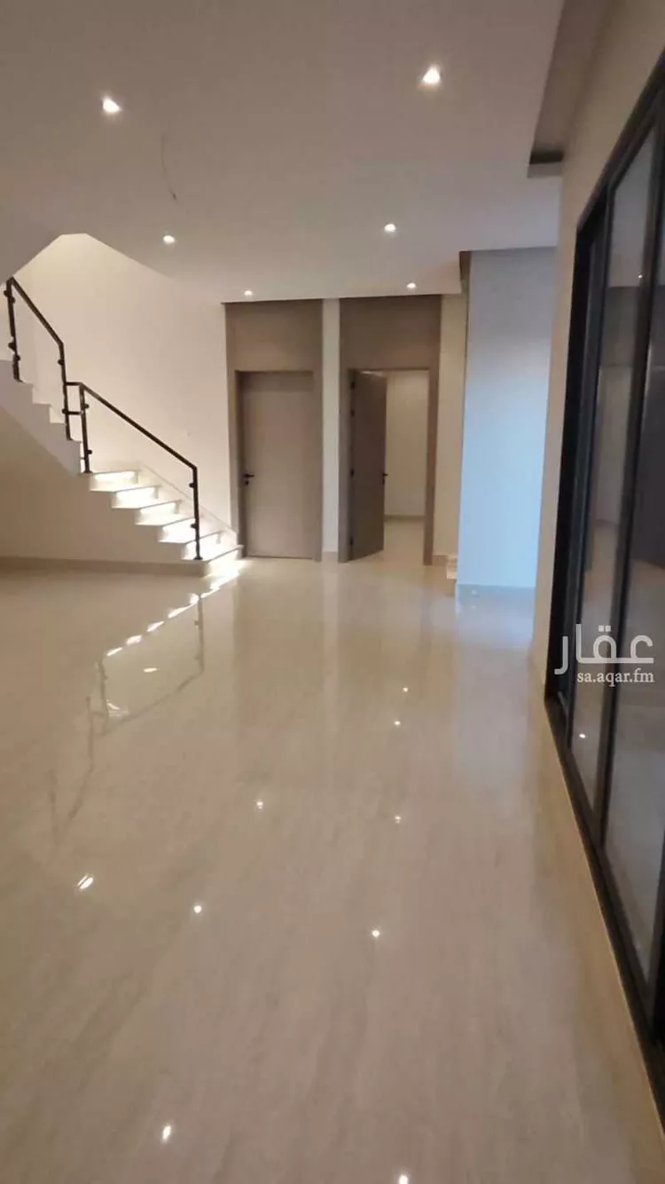 فيلا للبيع في شارع بلال بن سالم, حي ضاحية الملك فهد, مدينة الدمام, المنطقة الشرقية صورة 5