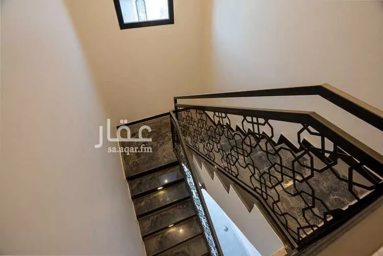 شقة للبيع في شارع العيينه, حي ضاحية الملك فهد, مدينة الدمام, المنطقة الشرقية 7