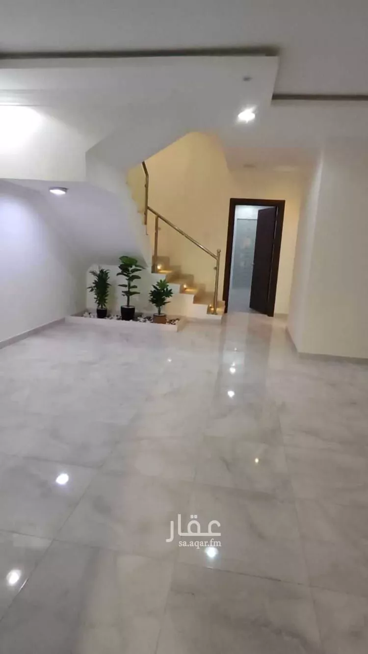 فيلا للبيع في شارع بلال بن سالم, حي ضاحية الملك فهد, مدينة الدمام, المنطقة الشرقية صورة 5