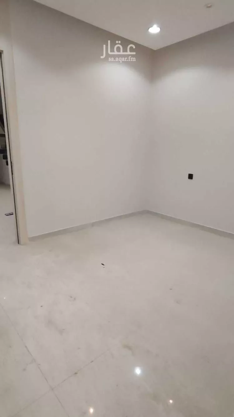 فيلا للبيع في شارع الاشرف الايوبي, حي ضاحية الملك فهد, مدينة الدمام, المنطقة الشرقية صورة 5