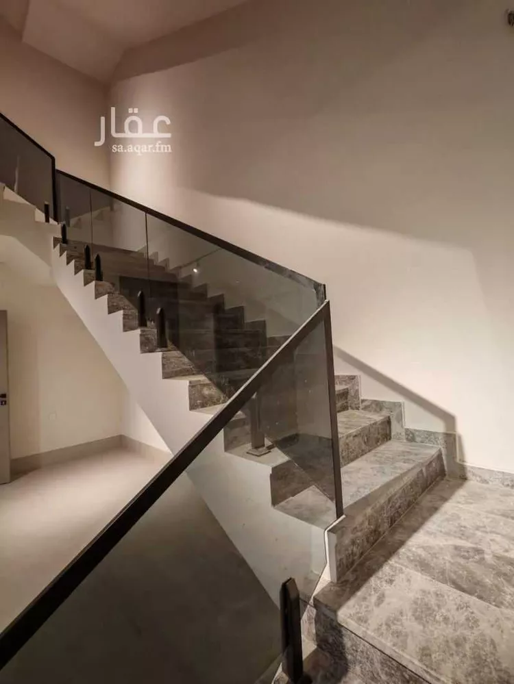 فيلا للبيع في شارع محمد الحازمي, حي ضاحية الملك فهد, مدينة الدمام, المنطقة الشرقية 10