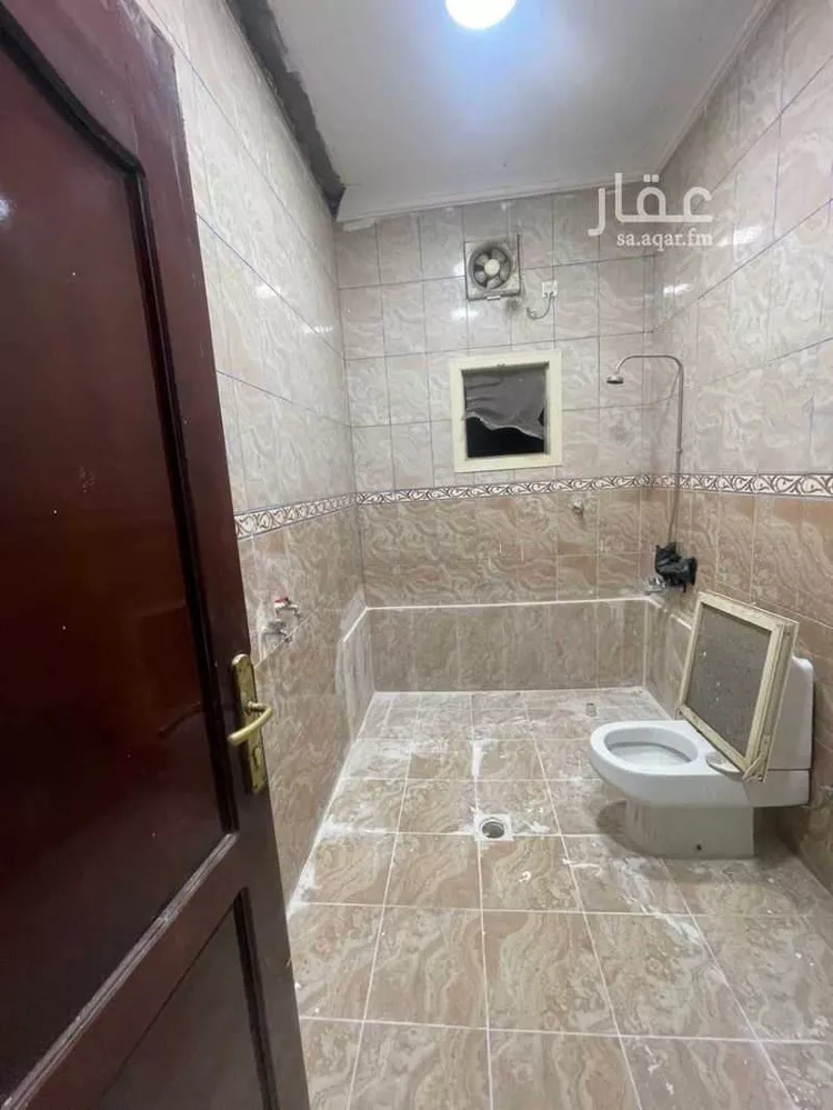 شقة للإيجار في شارع احمد بن خالد, حي الدفاع, مدينة المدينة المنورة, منطقة المدينة المنورة صورة 3