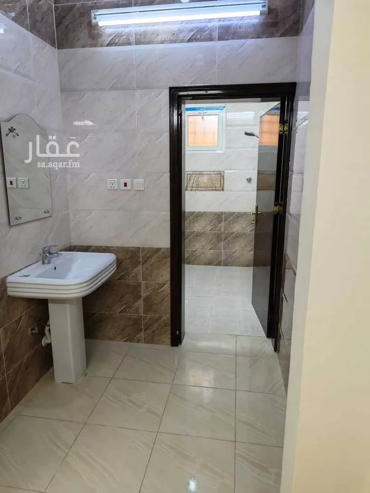 شقة للإيجار في شارع خالد المزني ، حي الغوث ، العقيق ، العقيق صورة 5