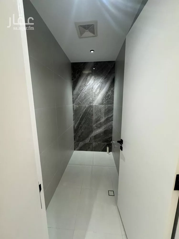 دور للبيع في شارع 9478, حي الزهور, مدينة أبها, منطقة عسير صورة 2