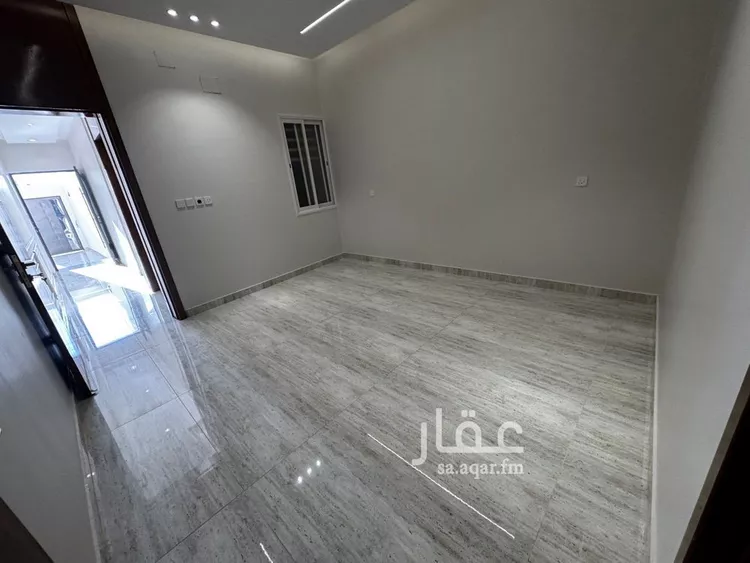 فيلا للبيع في شارع 7823, حي الزهور, مدينة أبها, منطقة عسير صورة 3