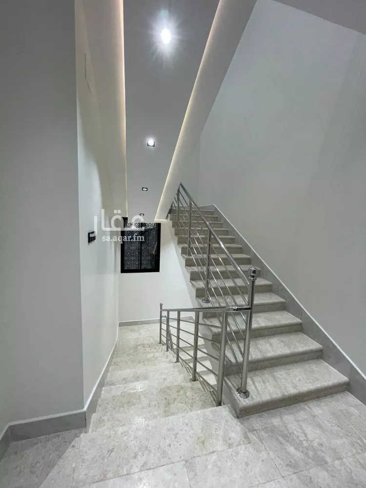 شقة للبيع في شارع حبيبة بنت خارجه, حي الواحة, مدينة خميس مشيط, منطقة عسير صورة 2