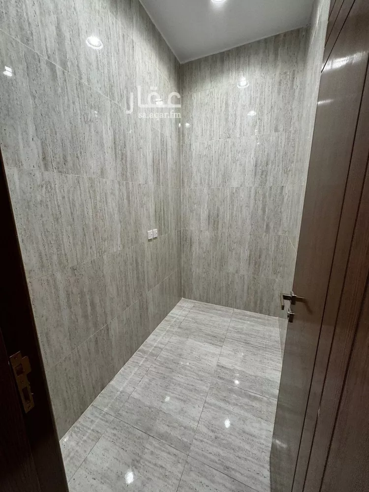 فيلا للبيع في شارع 7823, حي الزهور, مدينة أبها, منطقة عسير صورة 2