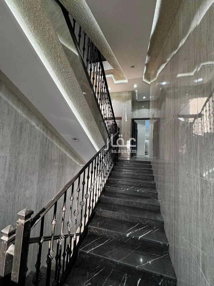 فيلا للبيع في شارع 5437, حي الزهور, مدينة أبها, منطقة عسير صورة 4