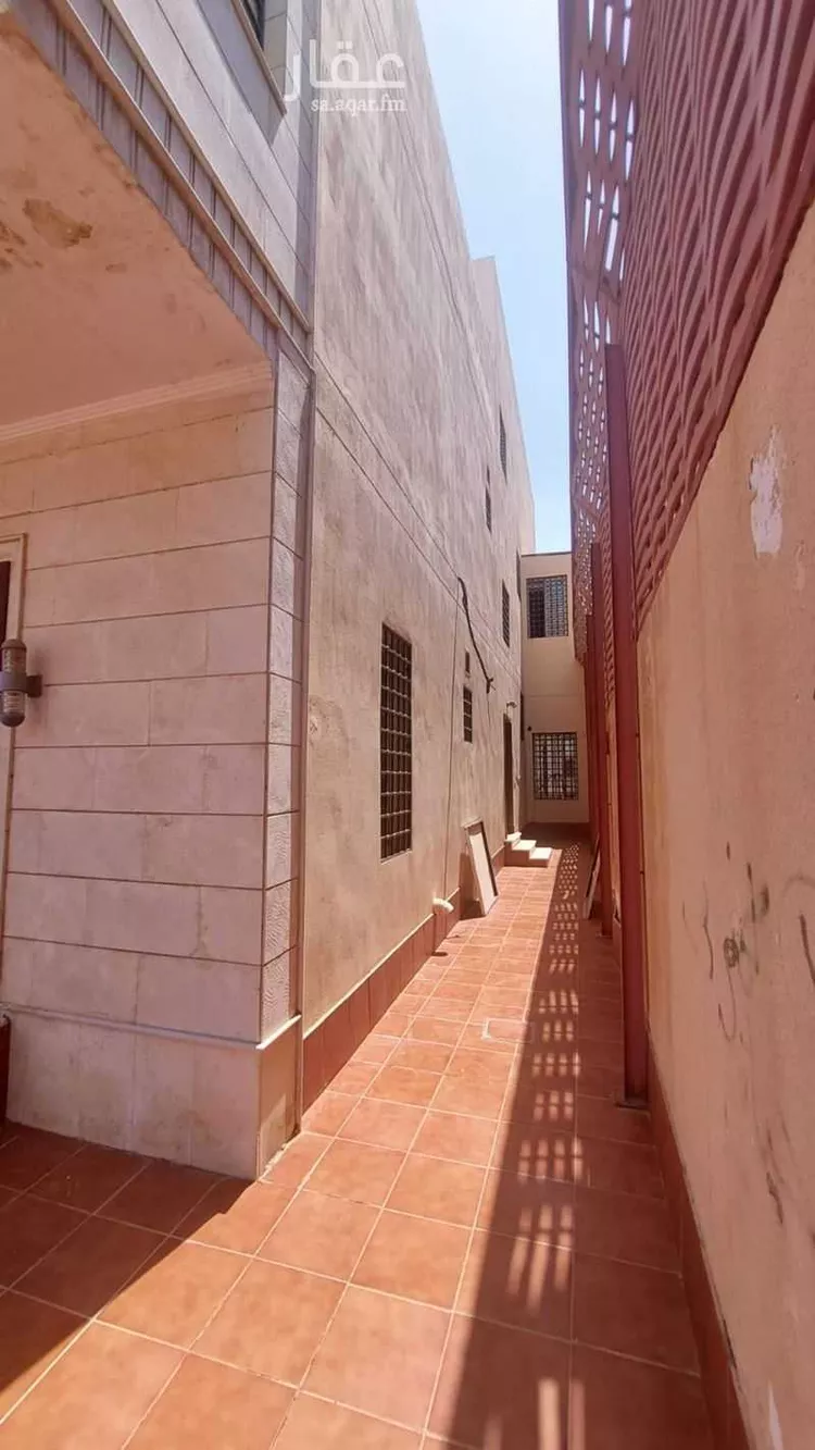 فيلا للبيع في شارع ابي عبدالله الحربي, حي الحمدانية, مدينة جدة, منطقة مكة المكرمة صورة 3