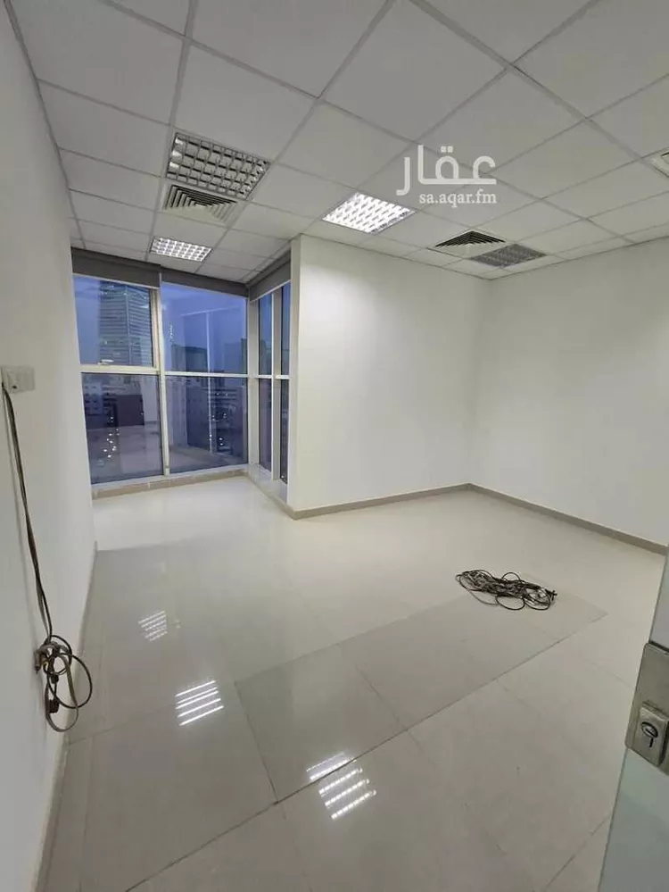 مكتب تجاري للإيجار في شارع رقم 48, حي العليا, مدينة الرياض, منطقة الرياض صورة 2