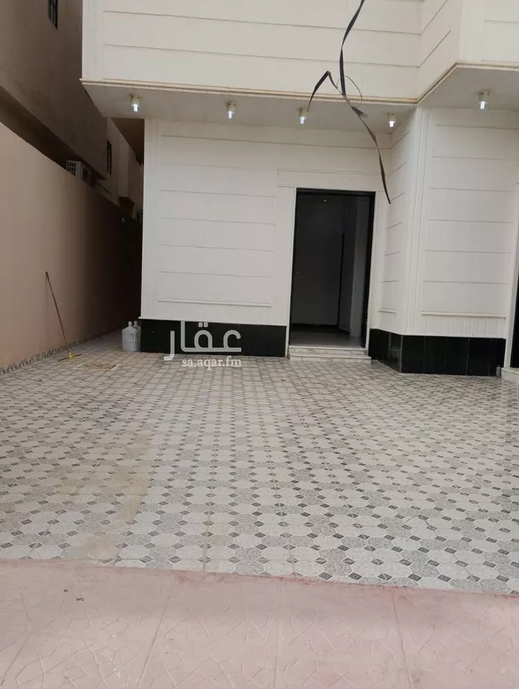 دور للبيع في شارع ابن الزبير الغرناطي, حي الرمال, مدينة الرياض, منطقة الرياض