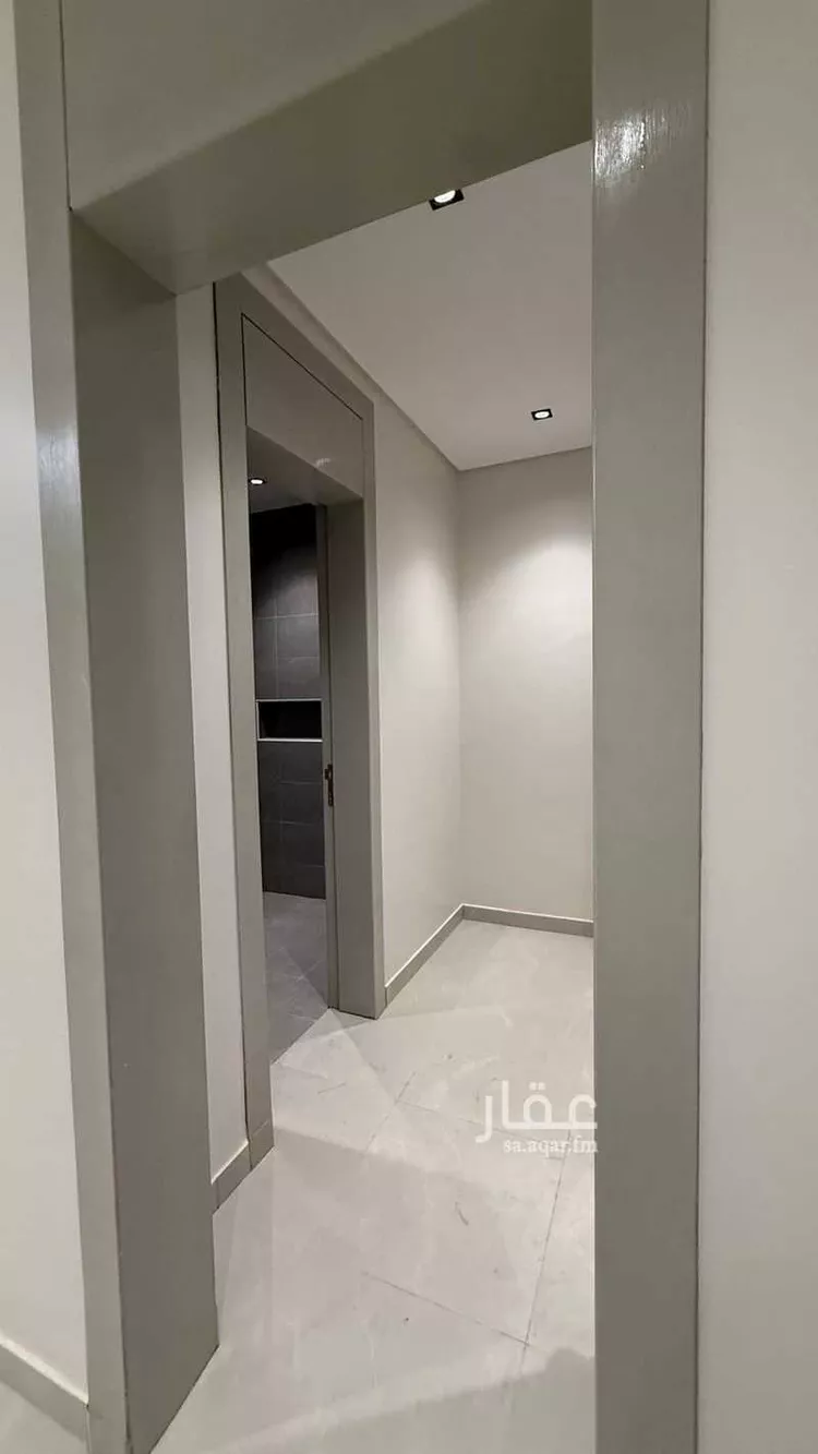 فيلا للبيع في شارع إسماعيل الجوهري, حي السويدي الغربي, مدينة الرياض, منطقة الرياض صورة 3