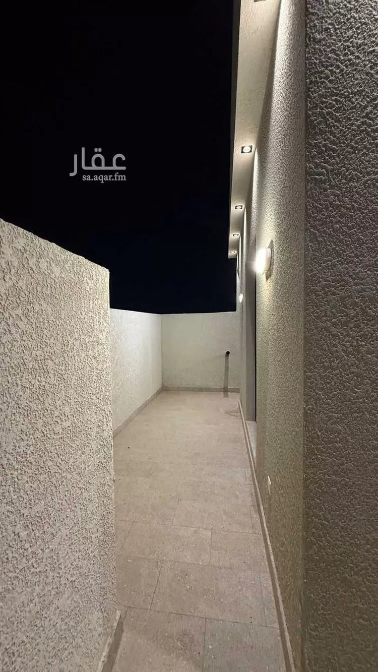 فيلا للبيع في شارع إسماعيل الجوهري, حي السويدي الغربي, مدينة الرياض, منطقة الرياض صورة 2