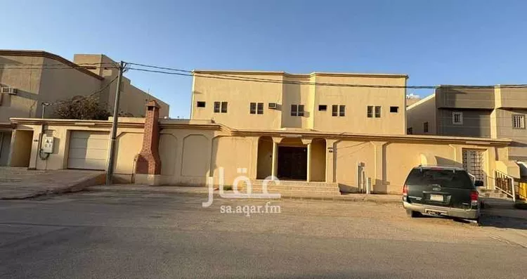 فيلا للبيع في شارع شارع يونس بن يزيد, حي المطار, مدينة المجمعة, منطقة الرياض