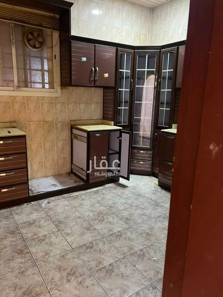 شقة للإيجار في شارع الشيخ عمر بن عبداللطيف بن عبدالرحمن, حي ظهرة البديعة, مدينة الرياض, منطقة الرياض صورة 3