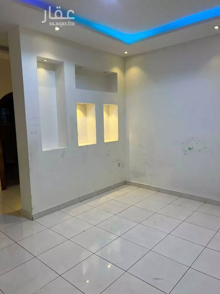 شقة للإيجار في شارع الشيخ عمر بن عبداللطيف بن عبدالرحمن, حي ظهرة البديعة, مدينة الرياض, منطقة الرياض صورة 2