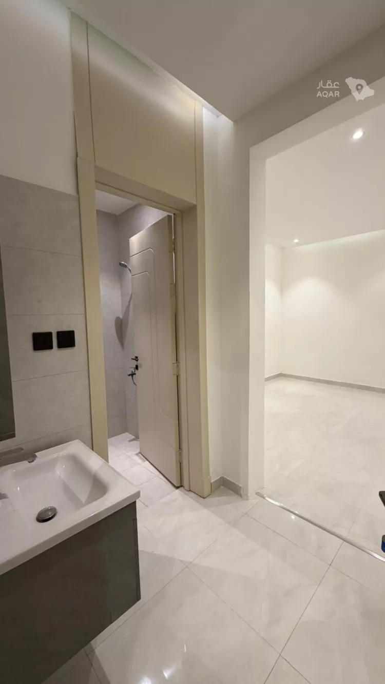 شقة للإيجار في شارع عنيزة, حي ظهرة لبن, مدينة الرياض, منطقة الرياض 14