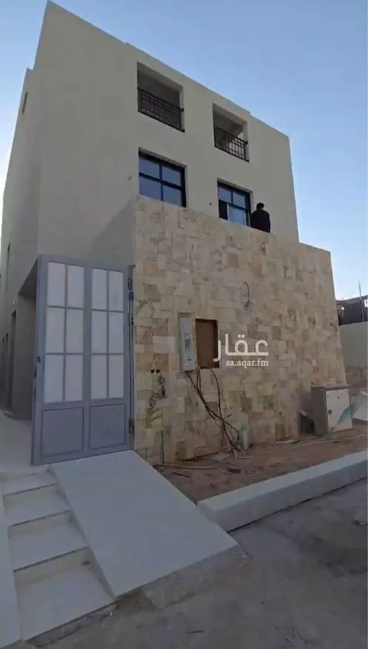 Floor for Sale in Riyadh Al Arid