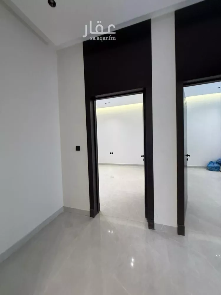 Floor for Sale in Riyadh Al Janadriyah 16