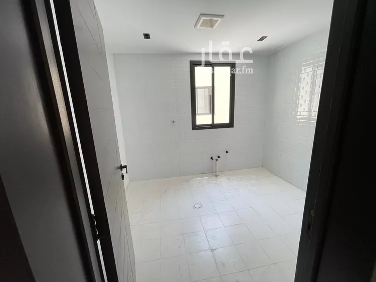 Floor for Sale in Riyadh Ad Dar Al Baida 7