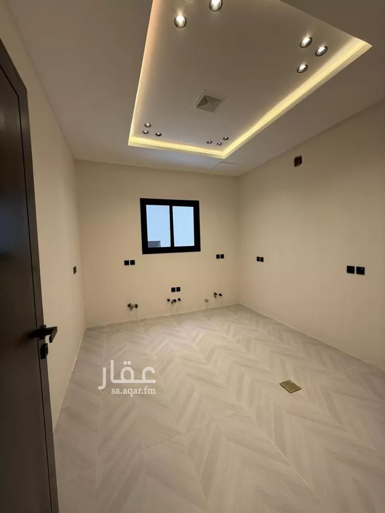 Floor for Sale in Riyadh Al Janadriyah 15