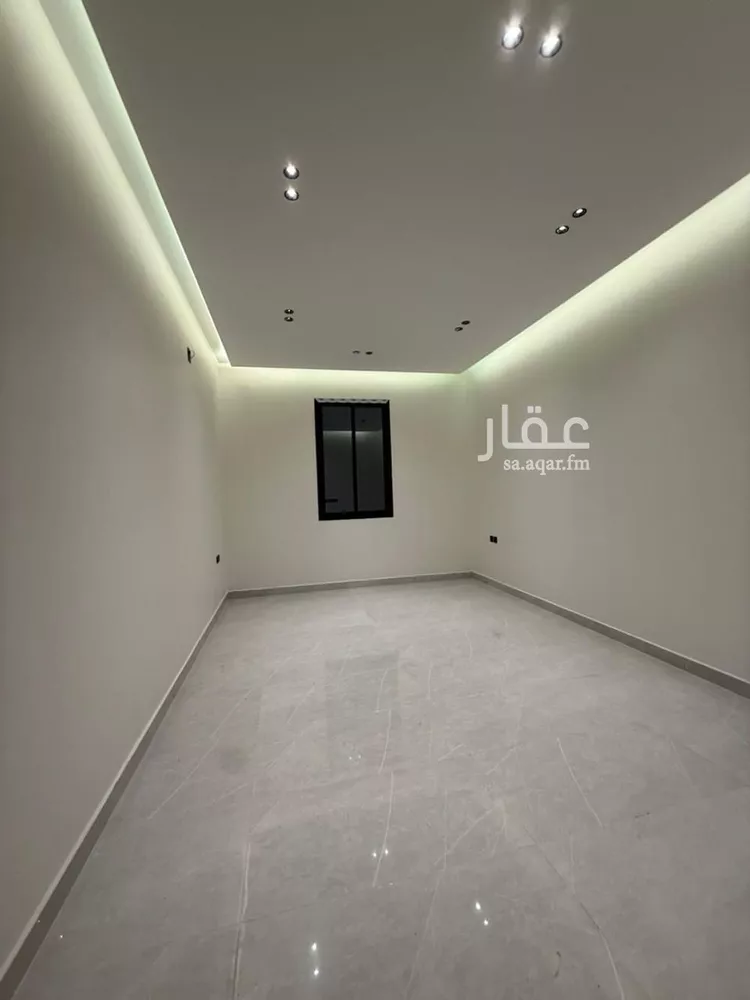 Floor for Sale in Riyadh Al Janadriyah 8