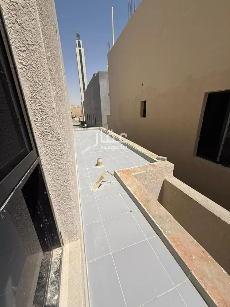 دور للبيع في شارع عثمان الرويني, حي البيان, مدينة الرياض, منطقة الرياض 24