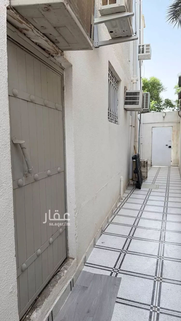 Room for Rent in Unayzah Gharb Ad Dirah
