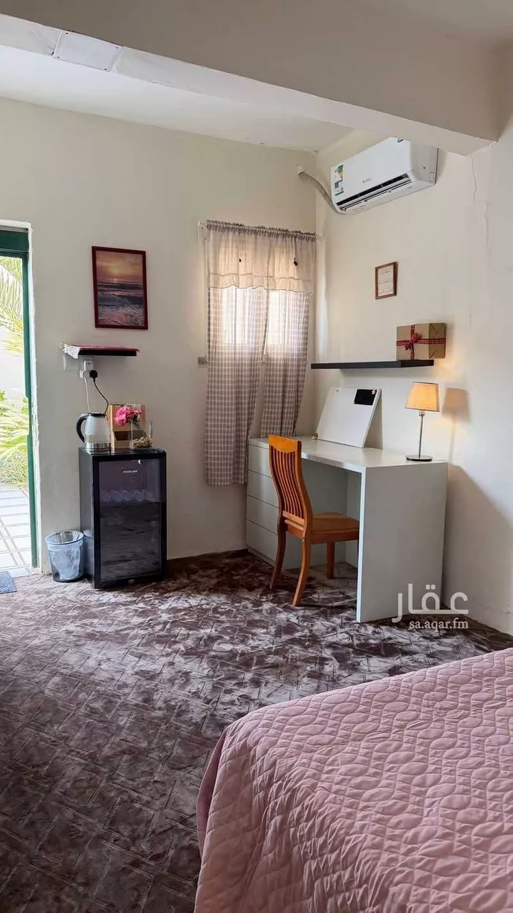Room for Rent in Unayzah Gharb Ad Dirah