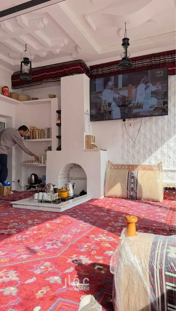 محل للإيجار في شارع طريق المدينة المنورة, حي وسط المدينة, مدينة عنيزة, منطقة القصيم