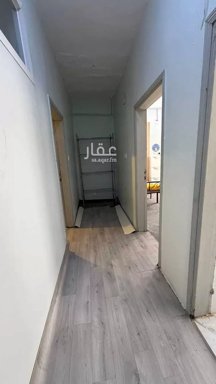 غرفة للإيجار في شارع طريق المدينة المنورة, حي وسط المدينة, مدينة عنيزة, منطقة القصيم صورة 3