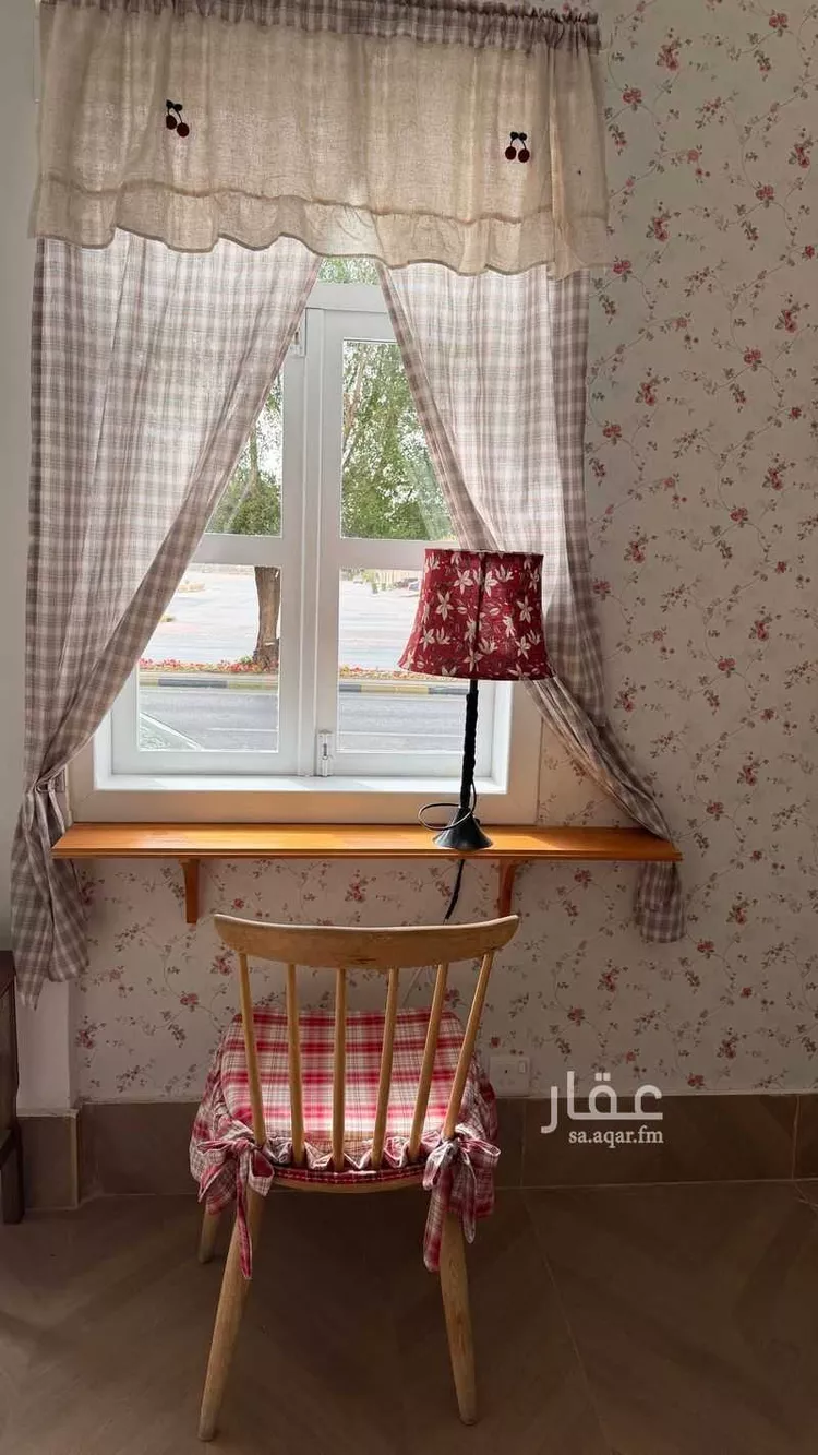 Shop for Rent in Unayzah Gharb Ad Dirah