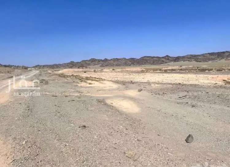 أرض للإيجار في اليتمة ، وادي الفرع