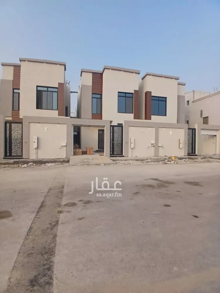 فيلا للبيع في شارع نصف القمر, حي الصواري, مدينة الخبر, المنطقة الشرقية صورة 2