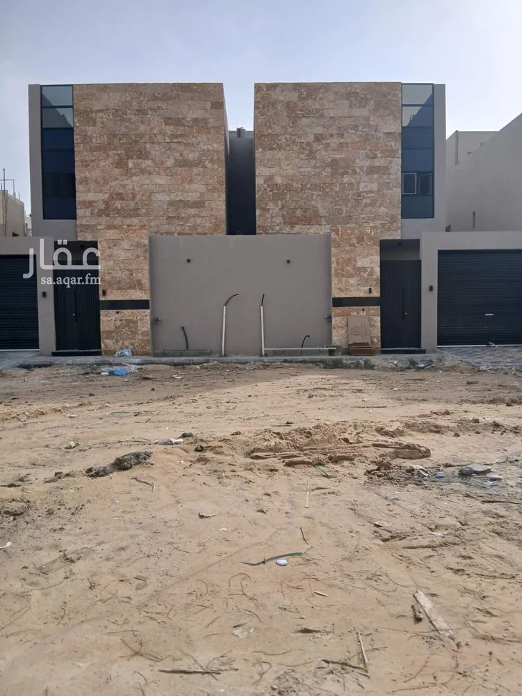 فيلا للبيع في شارع الخفجي, حي ضاحية الملك فهد, مدينة الدمام, المنطقة الشرقية