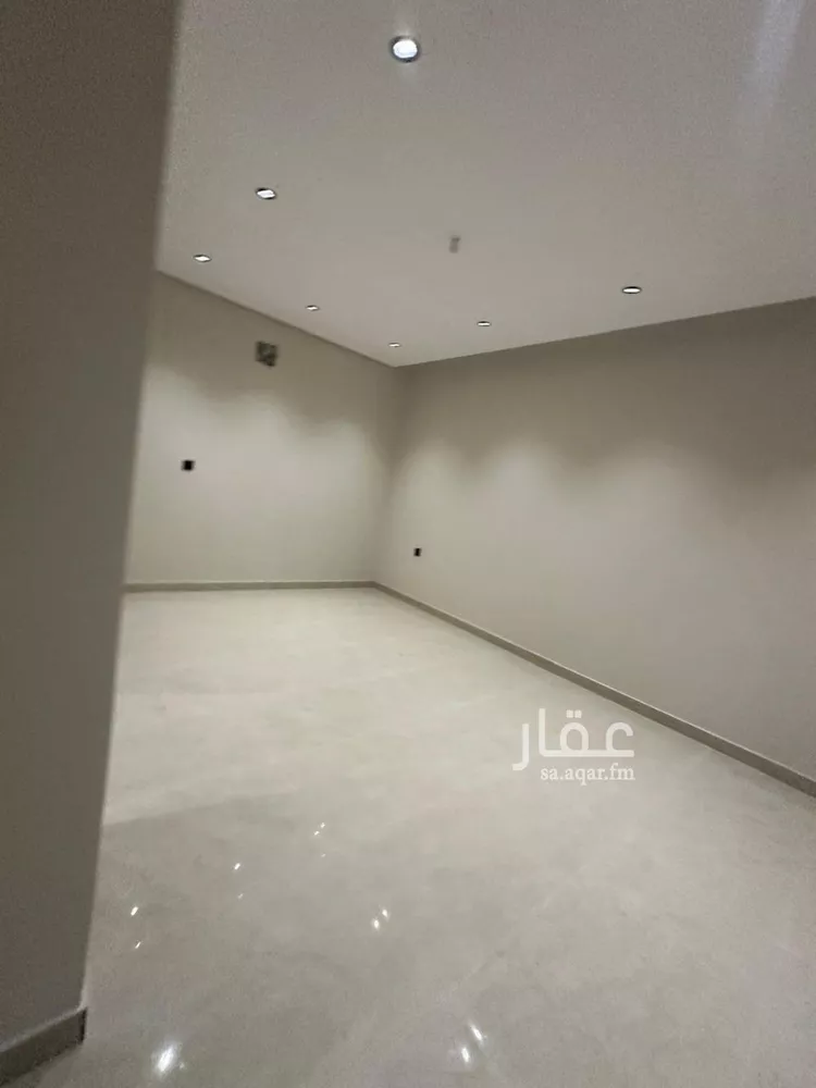 فيلا للبيع في شارع وداعة بن ابي زيد, حي طيبة, مدينة الدمام, المنطقة الشرقية 6