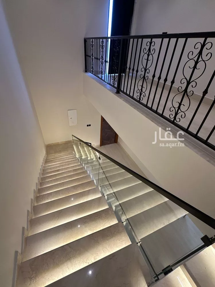 فيلا للبيع في شارع النهار, حي الشروق, مدينة الدمام, المنطقة الشرقية 17