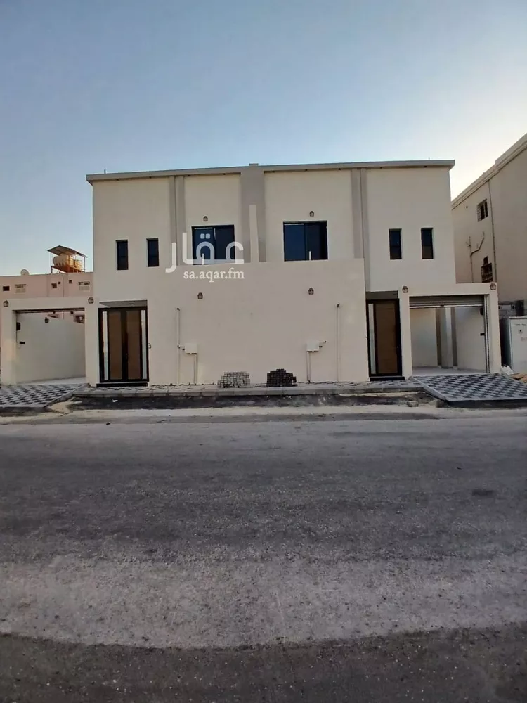 فيلا للبيع في شارع ثمامة بن بجاد العنبري, حي طيبة, مدينة الدمام, المنطقة الشرقية