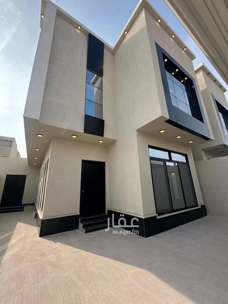 فيلا للبيع في شارع النجوم, حي الشروق, مدينة الدمام, المنطقة الشرقية صورة 2