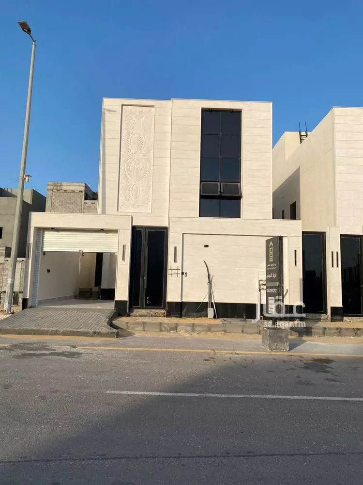 فيلا للبيع في شارع النجم, حي الشروق, مدينة الدمام, المنطقة الشرقية صورة 2