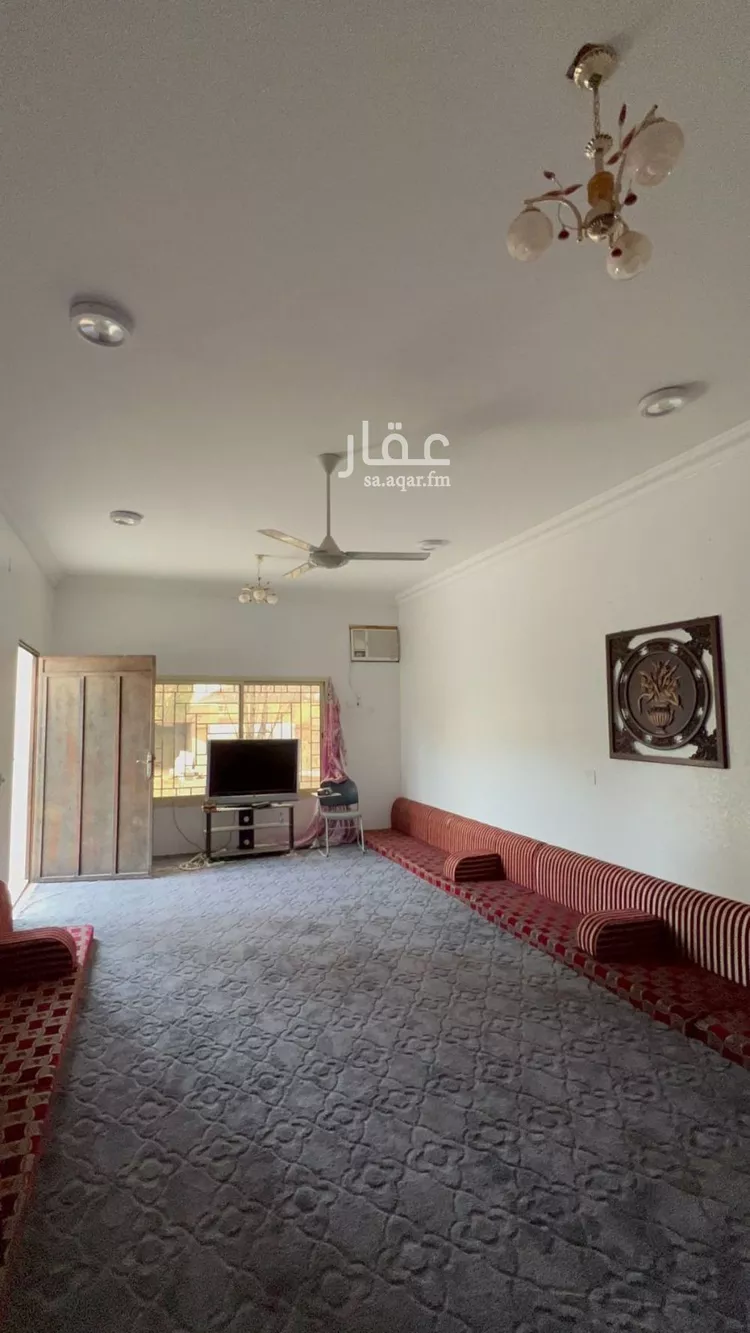 استراحة للبيع في شارع المظيهير, حي المنتزة, مدينة أبها, منطقة عسير صورة 5